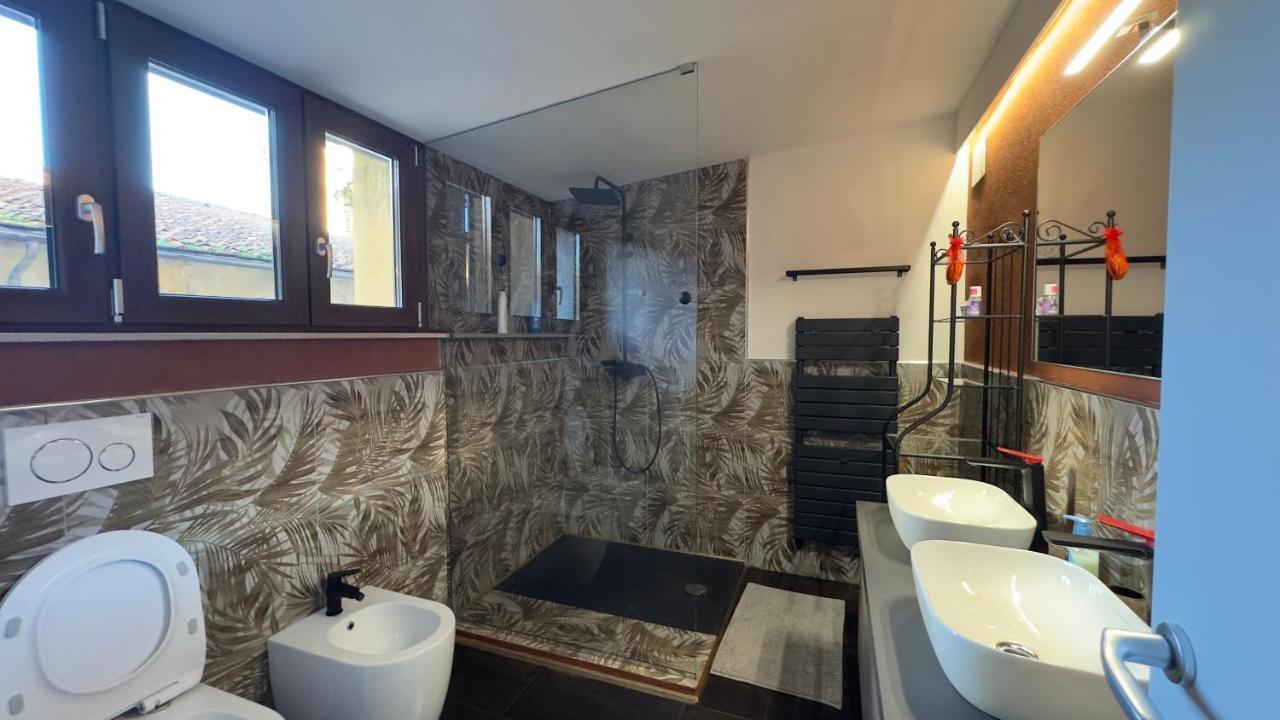 Suite Stylish & Cozy Apartment In The Heart Of Флоренция Екстериор снимка
