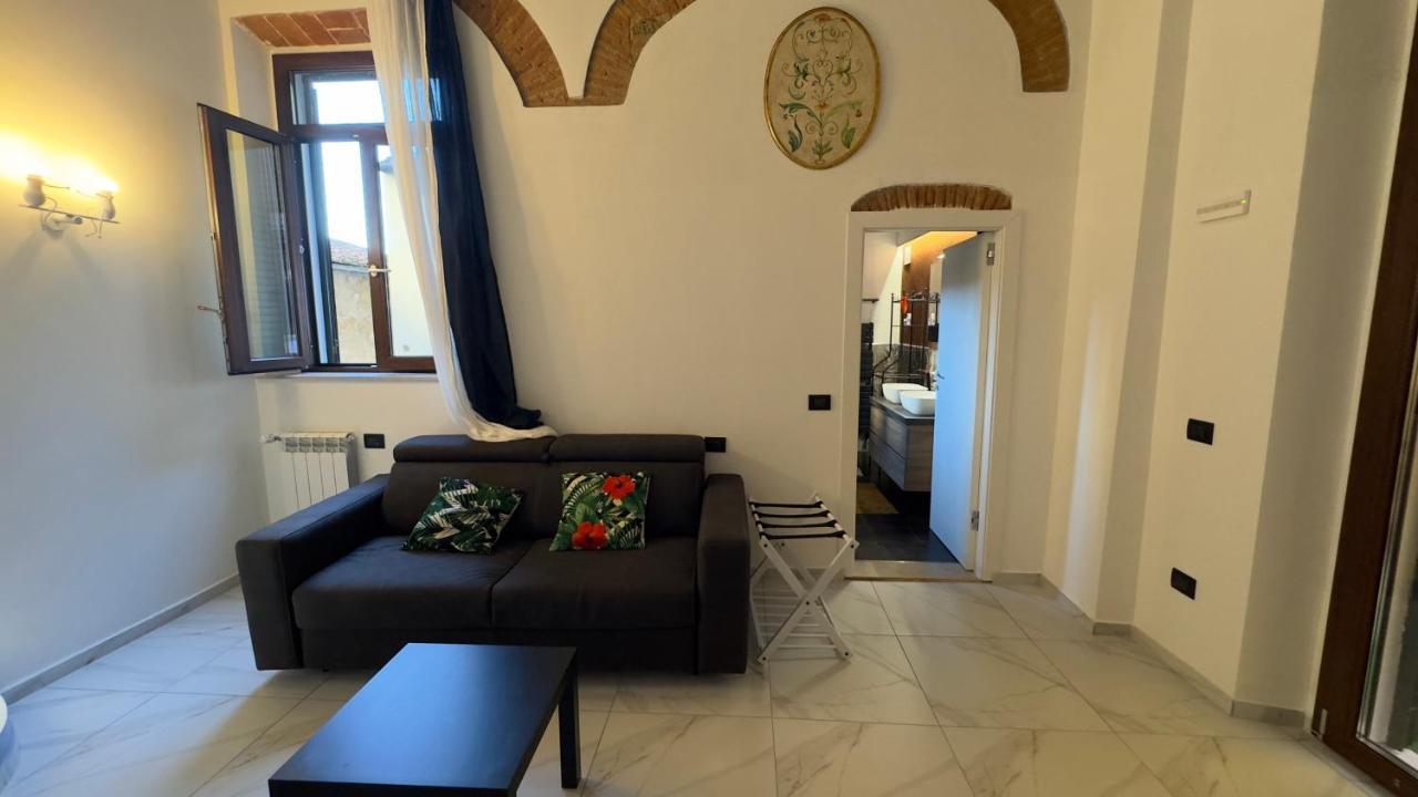 Suite Stylish & Cozy Apartment In The Heart Of Флоренция Екстериор снимка